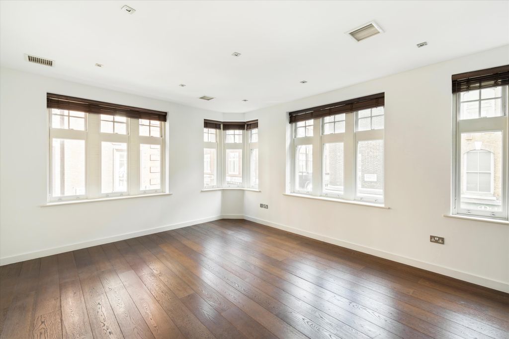 Property photo 1 of 13 Image
