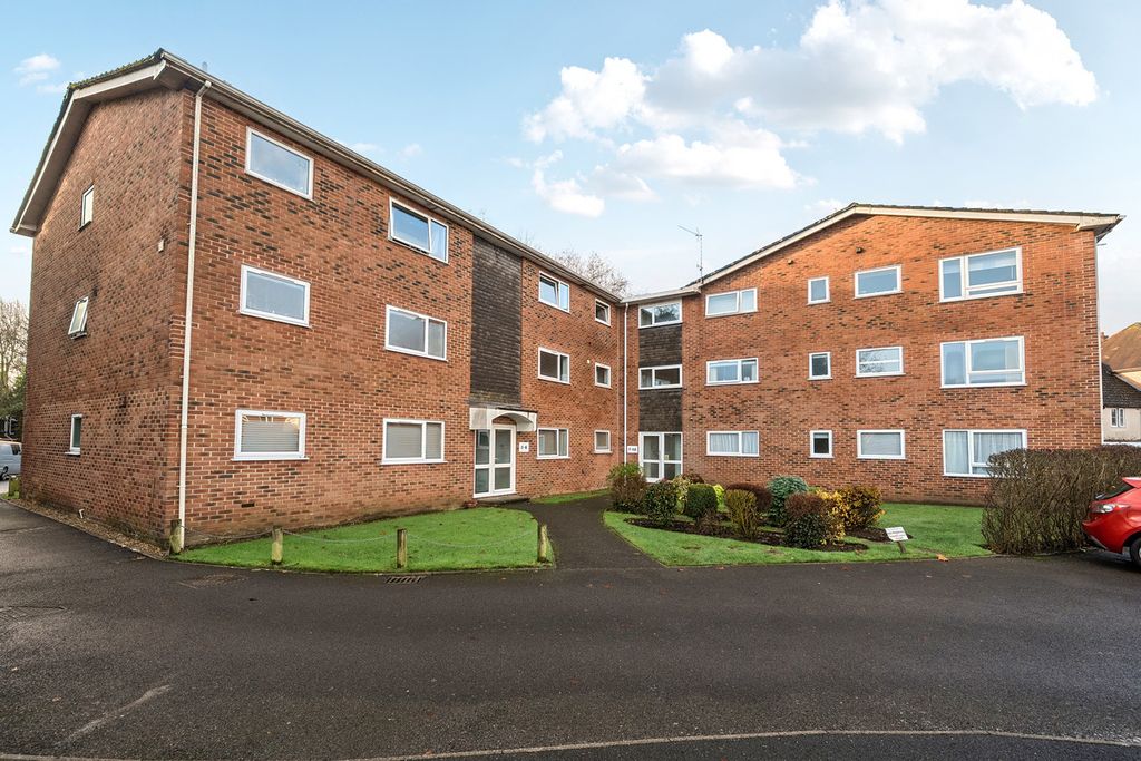 Property photo 1 of 11