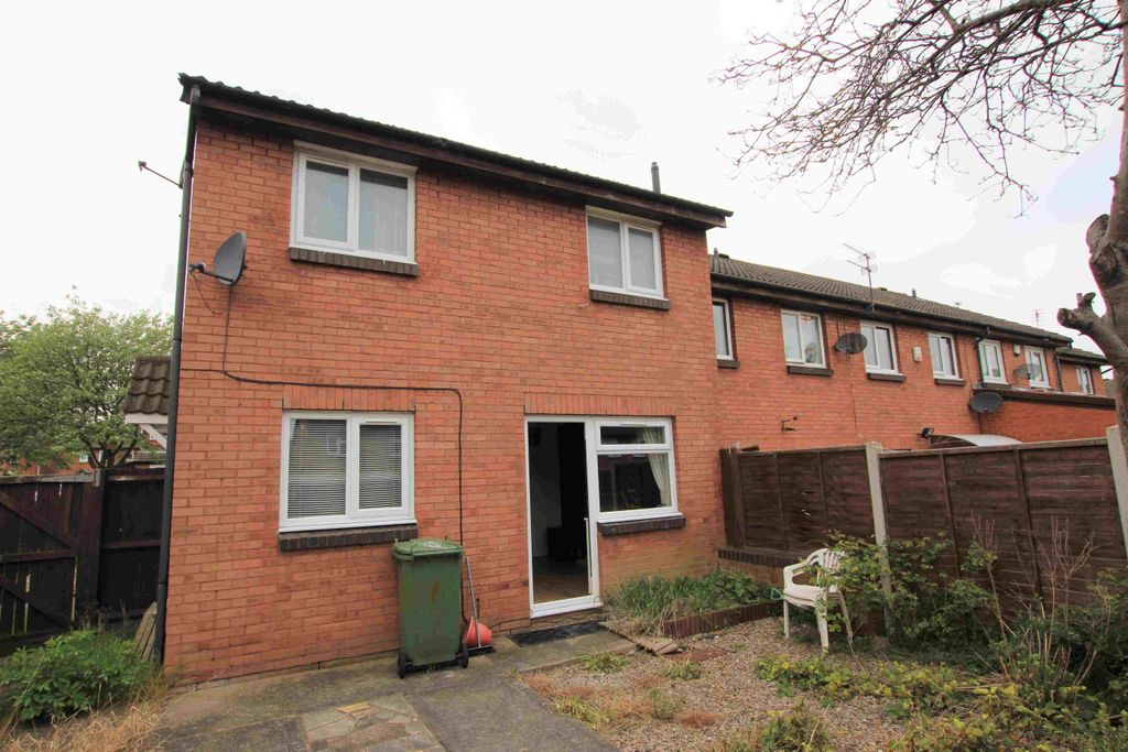 Property photo 1 of 8