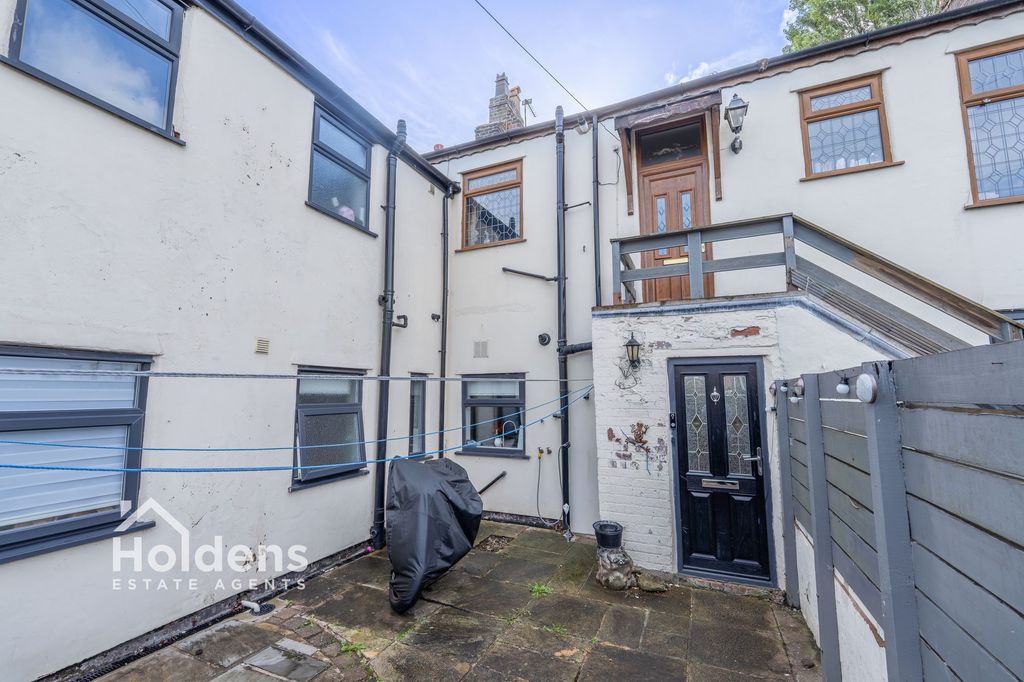 Property photo 1 of 22