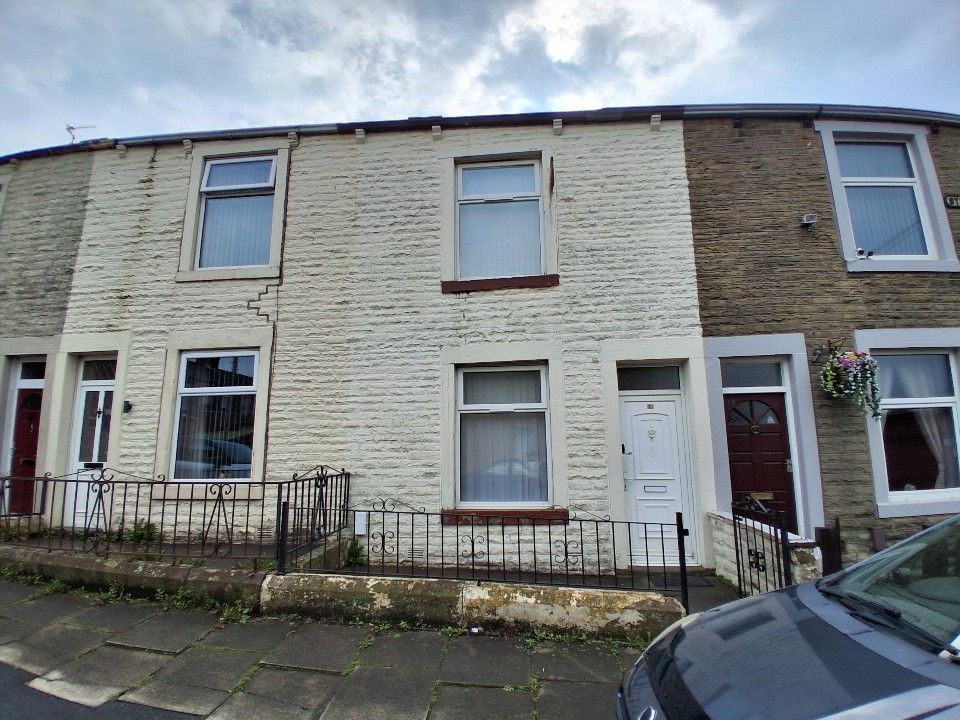 Property photo 1 of 25