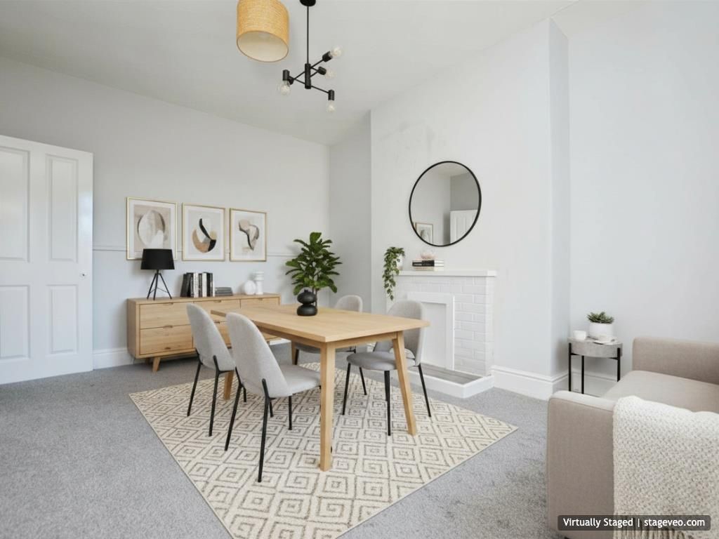 Property photo 3 of 17 Dinning Room