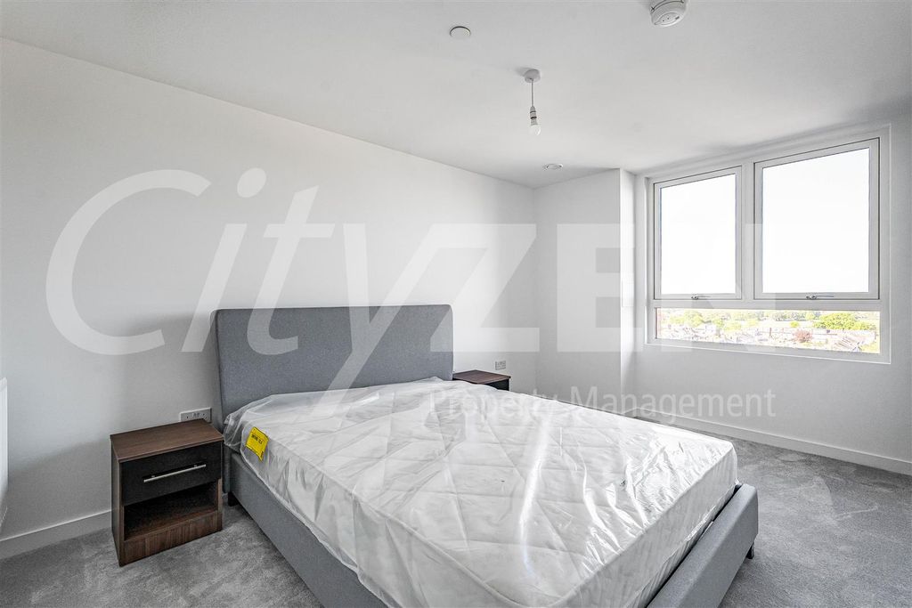 Property photo 3 of 22 Bedroom