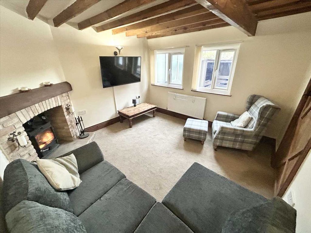 Property photo 3 of 25