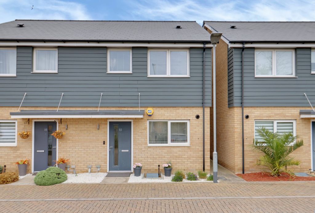 Property photo 1 of 23