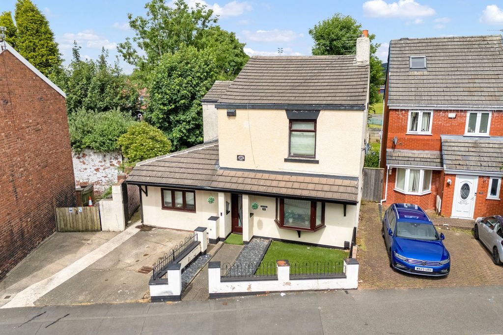 Property photo 1 of 38