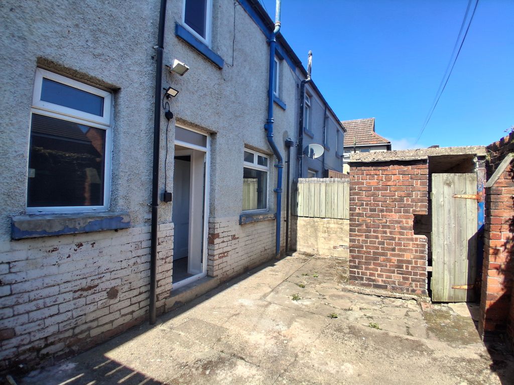 Property photo 3 of 21