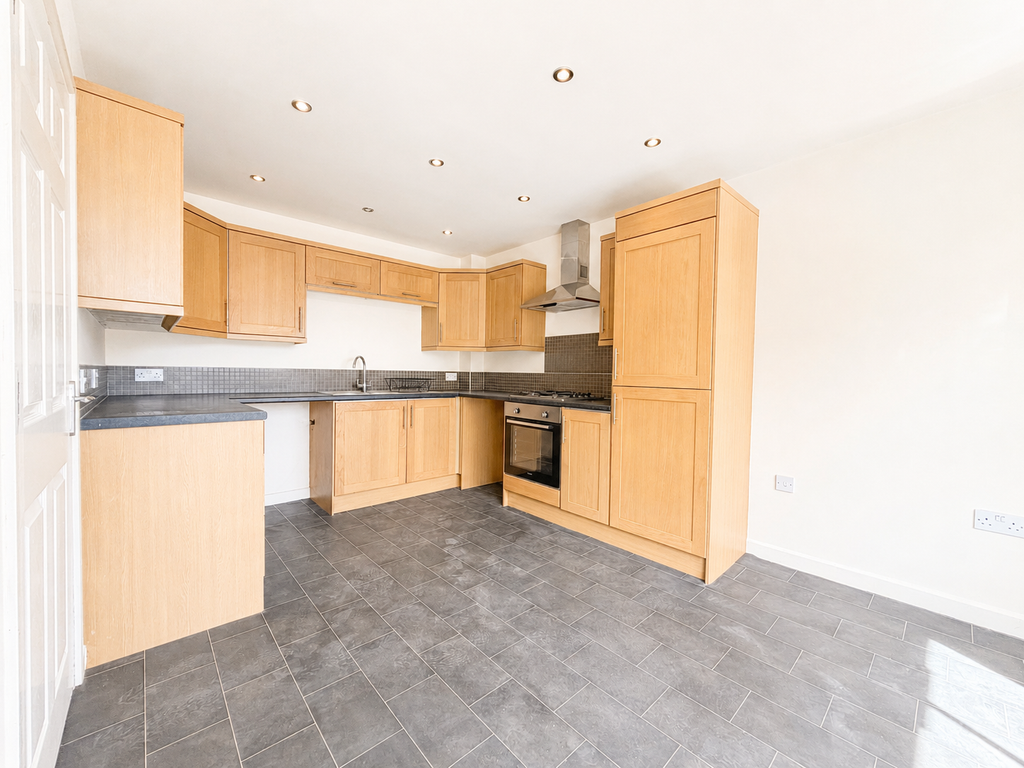 Property photo 3 of 18 Img_4624