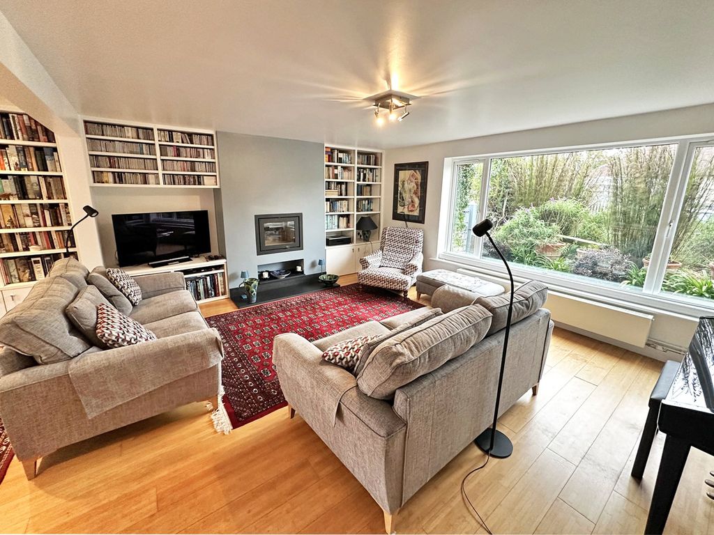 Property photo 2 of 30 Picture 2