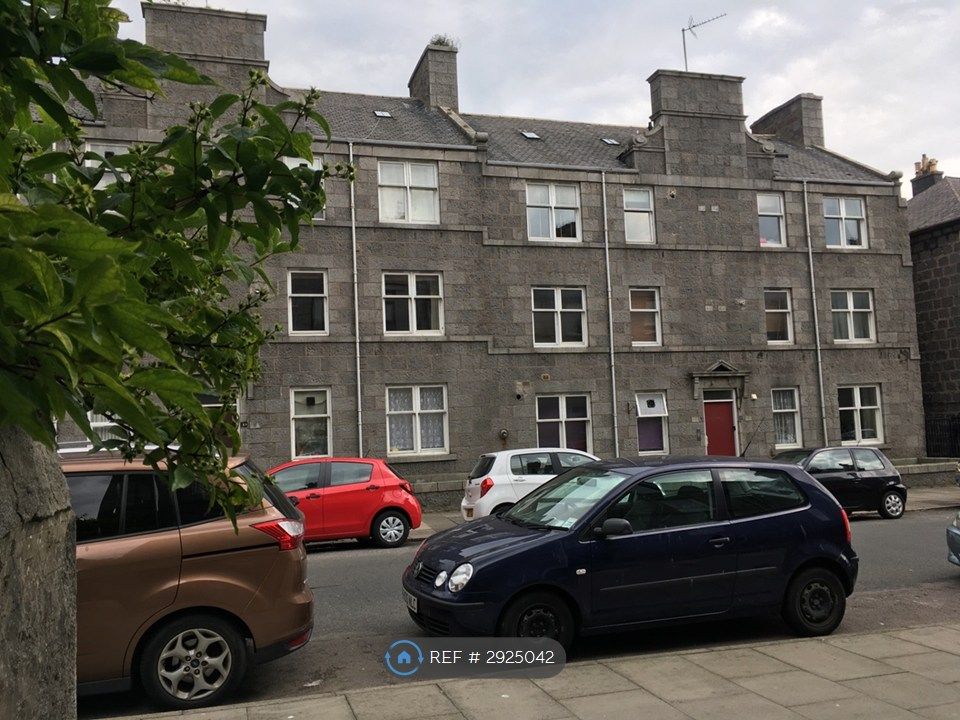Property photo 1 of 7 View From Roslin Street