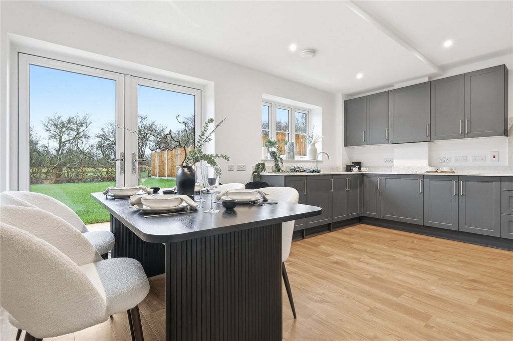 Property photo 2 of 18 Picture No. 19