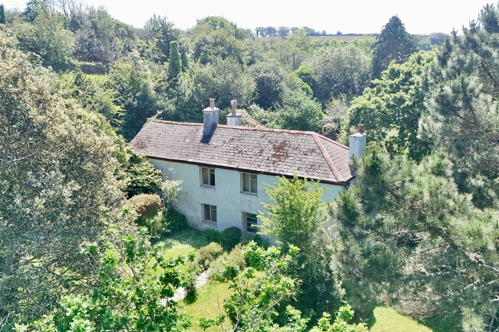 Property photo 2 of 16
