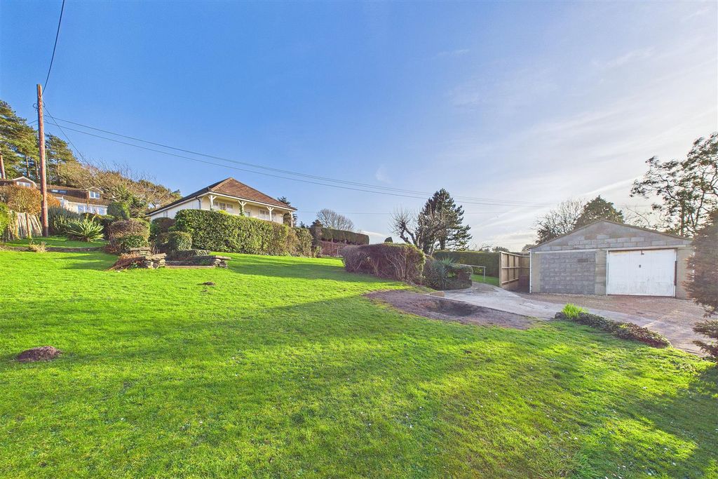 Property photo 3 of 19