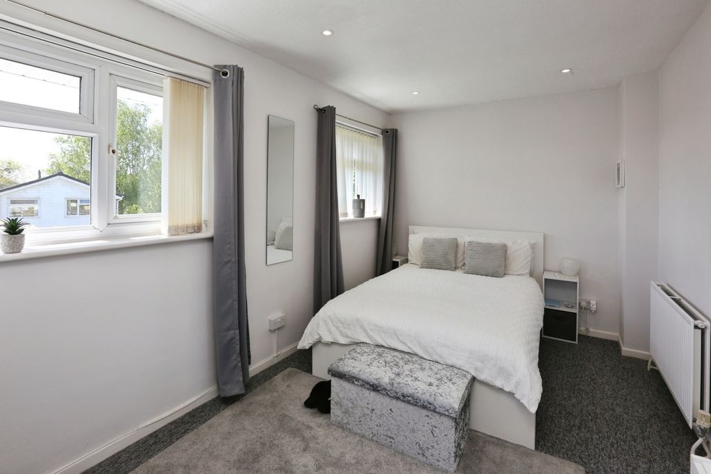 Property photo 3 of 13 Pbox-Img.Jpg