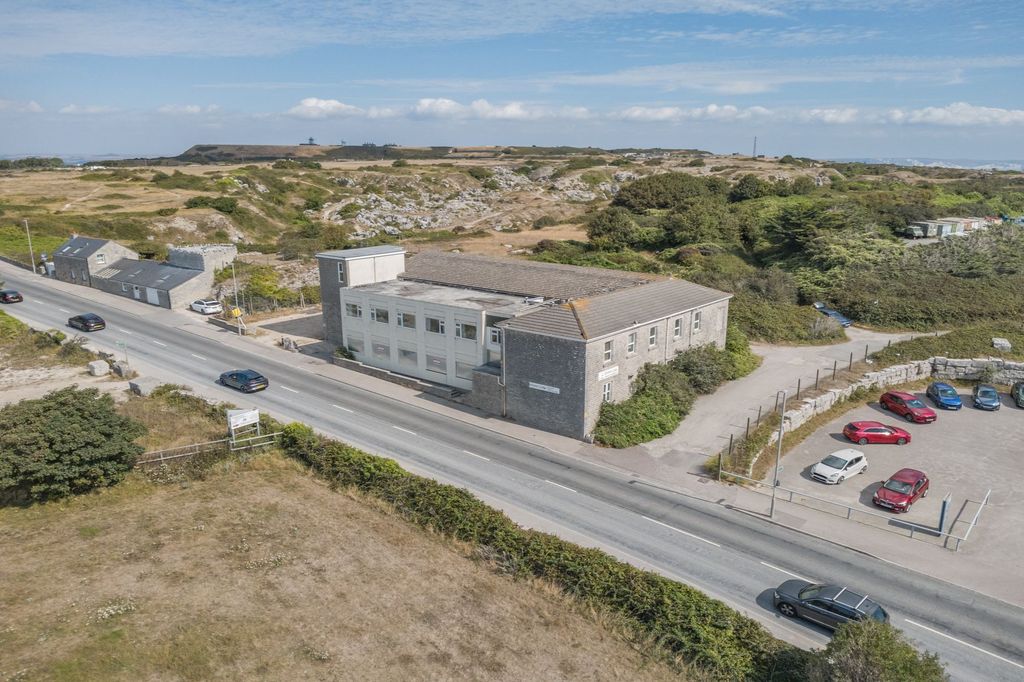 Property photo 3 of 5 Portland Lodge Hotel, 100 Easton Lane, Portland, Dt5 1Bw