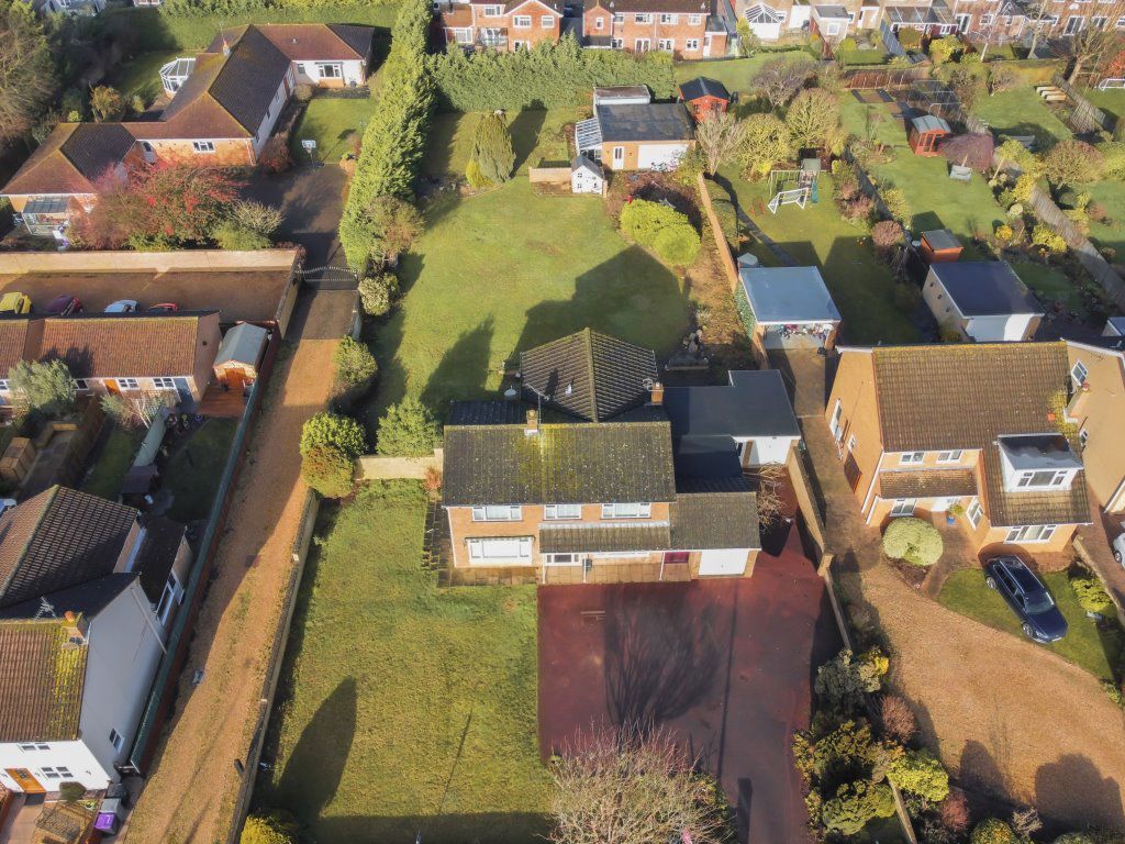 Property photo 1 of 28