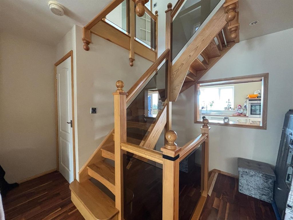 Additional image 4 of 6 bed detached house for saleStradey Hill, Pwll SA15