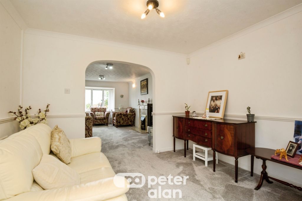 Property photo 3 of 24