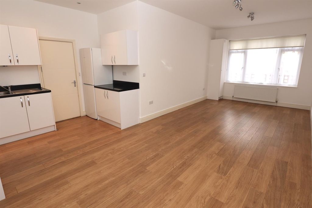 Property photo 1 of 11 Img_6818.Jpg