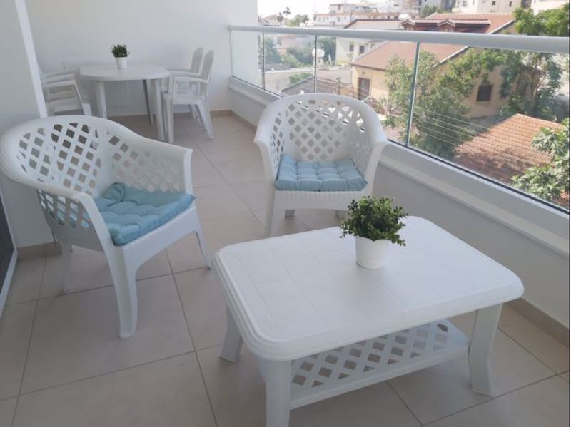 Property photo 2 of 12 Balcony Example