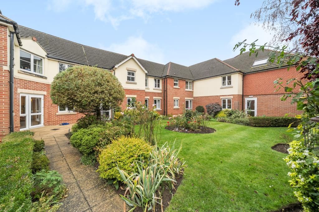 Property photo 3 of 24 Garden View