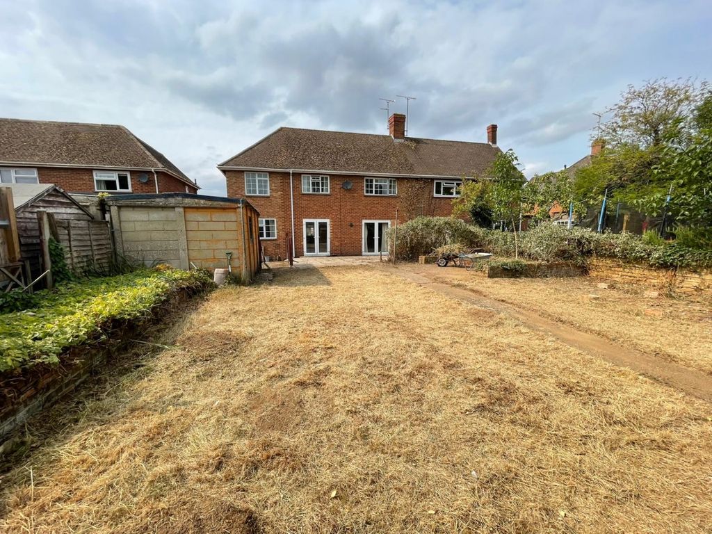 Property photo 2 of 24 c187A1d5-0E0B-4009-8964-E071ce72Ecf2