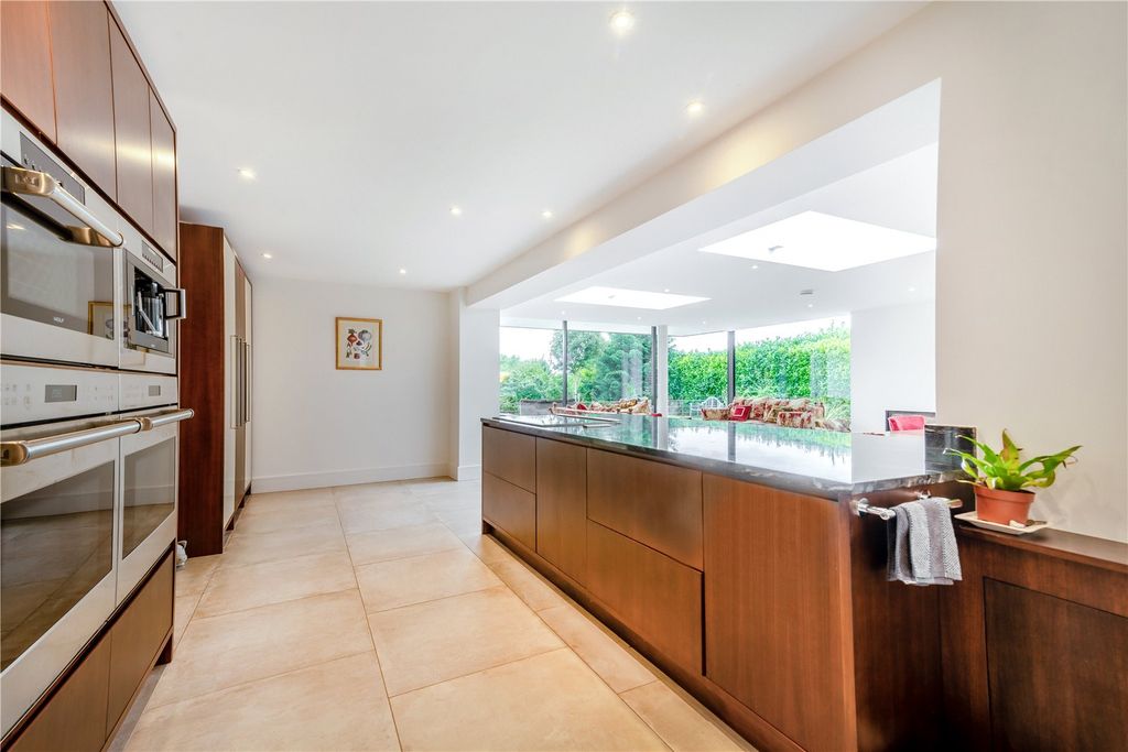 Property photo 2 of 23 Kitchen