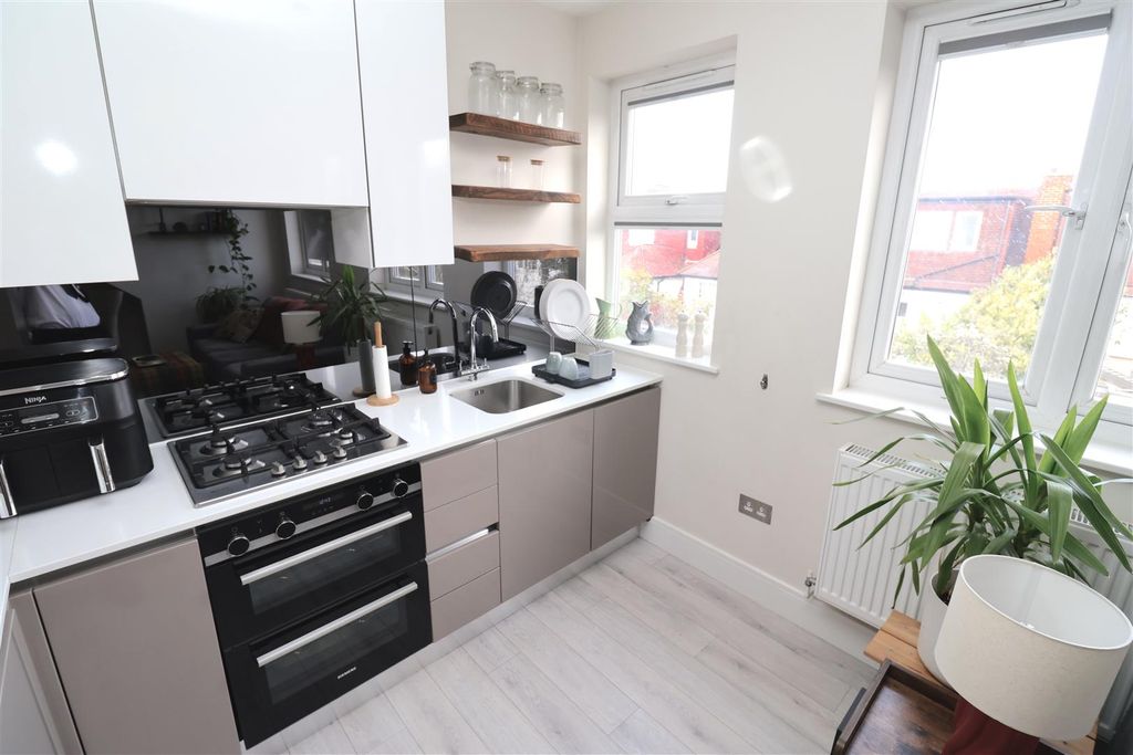 Property photo 2 of 13 Img_0813.Jpg