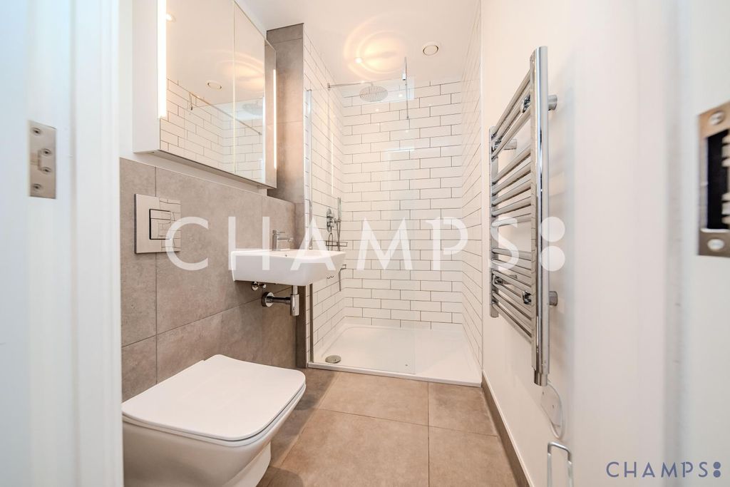 Property photo 3 of 11 Gallery