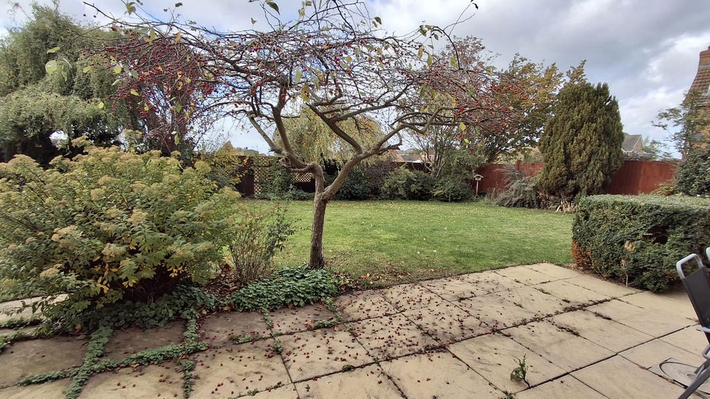 Property photo 3 of 22 Garden