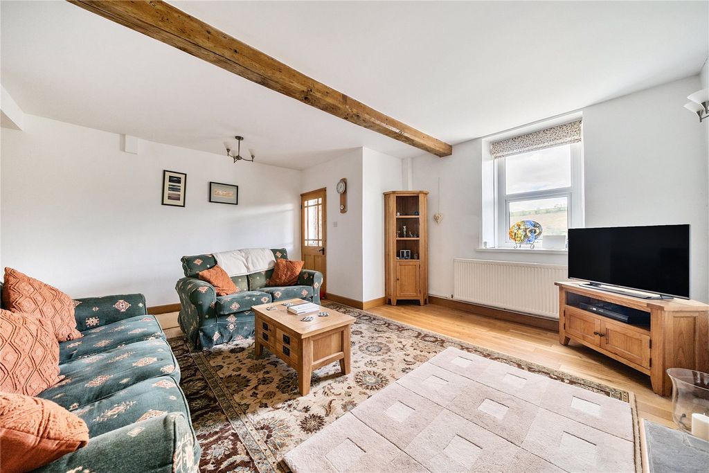 Property photo 3 of 24 Picture No. 06