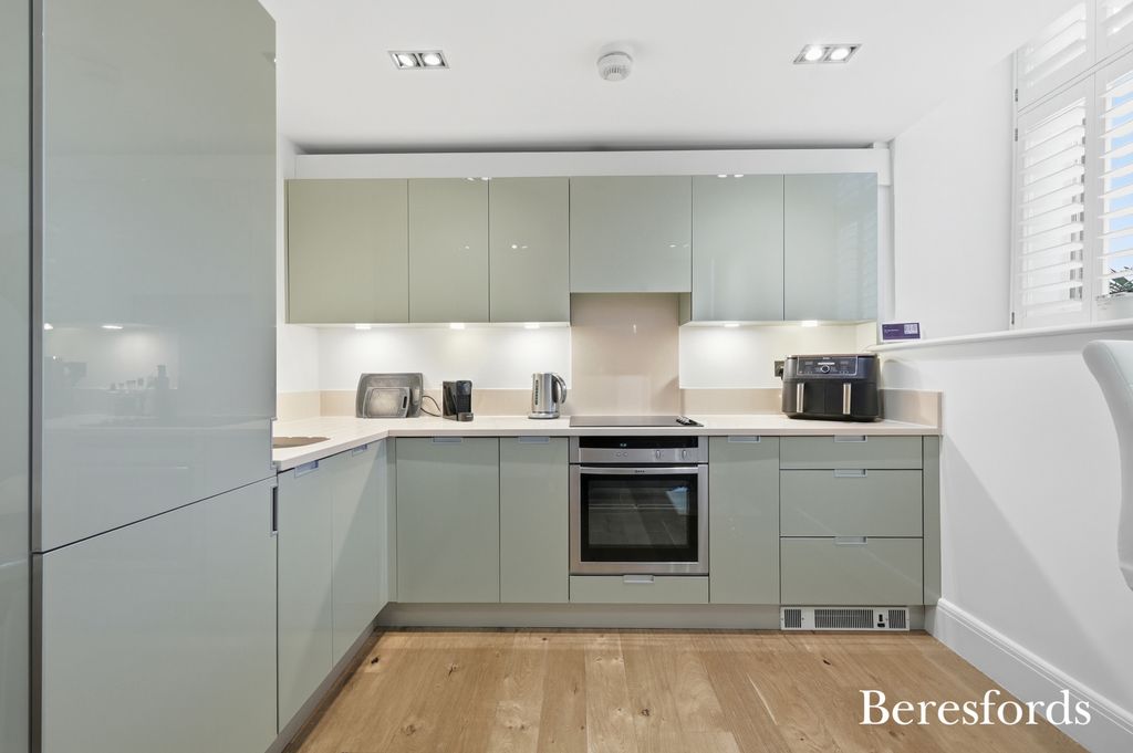 Property photo 3 of 15 Picture No. 10