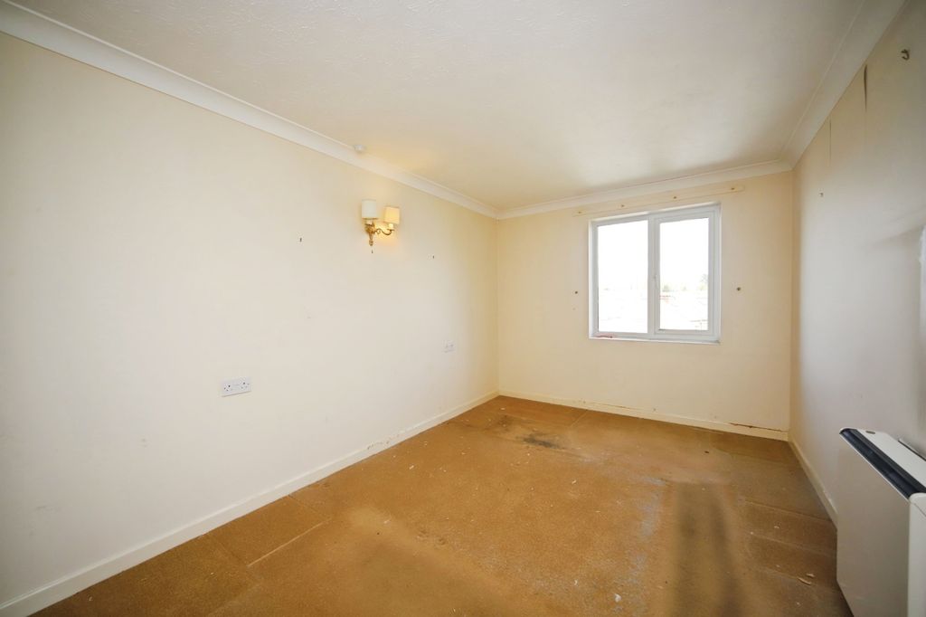 Property photo 2 of 33 Photo