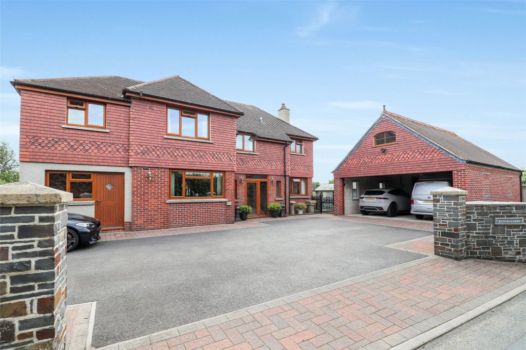 Property photo 1 of 38 Picture No. 06