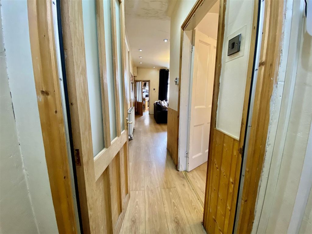 Additional image 17 of 4 bed town house for saleNew Street, Pwllheli LL53