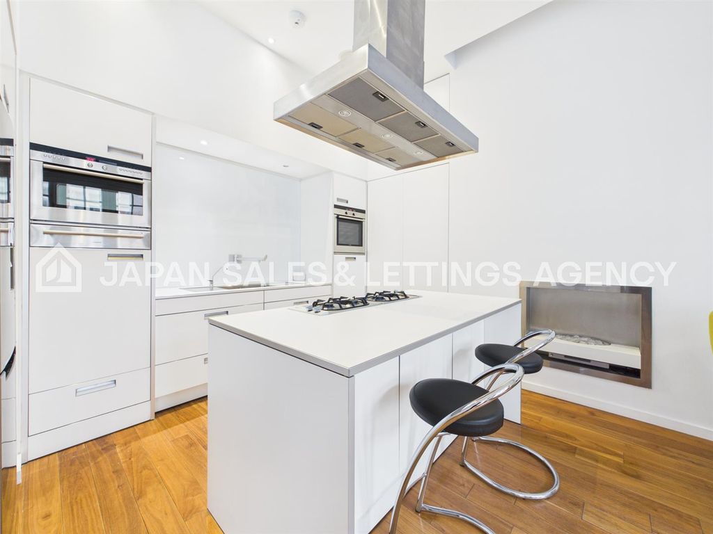 Property photo 1 of 9 Cam04401G0-Pr0168-Still001.Jpg