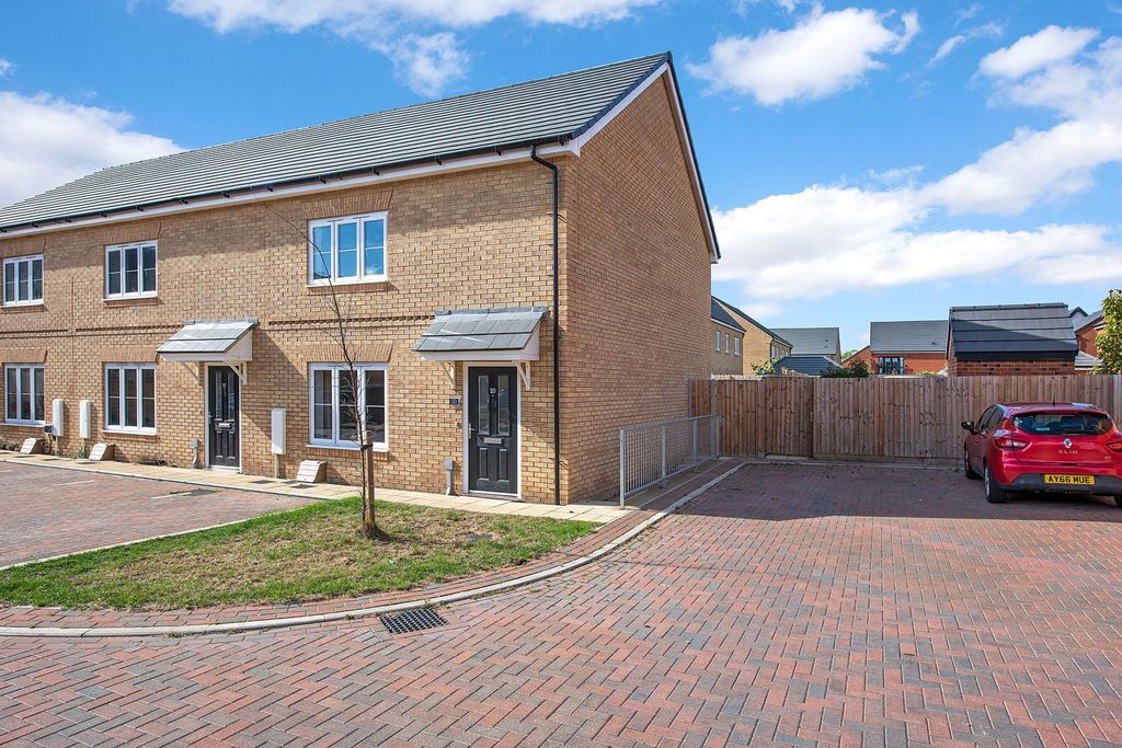 Property photo 1 of 24