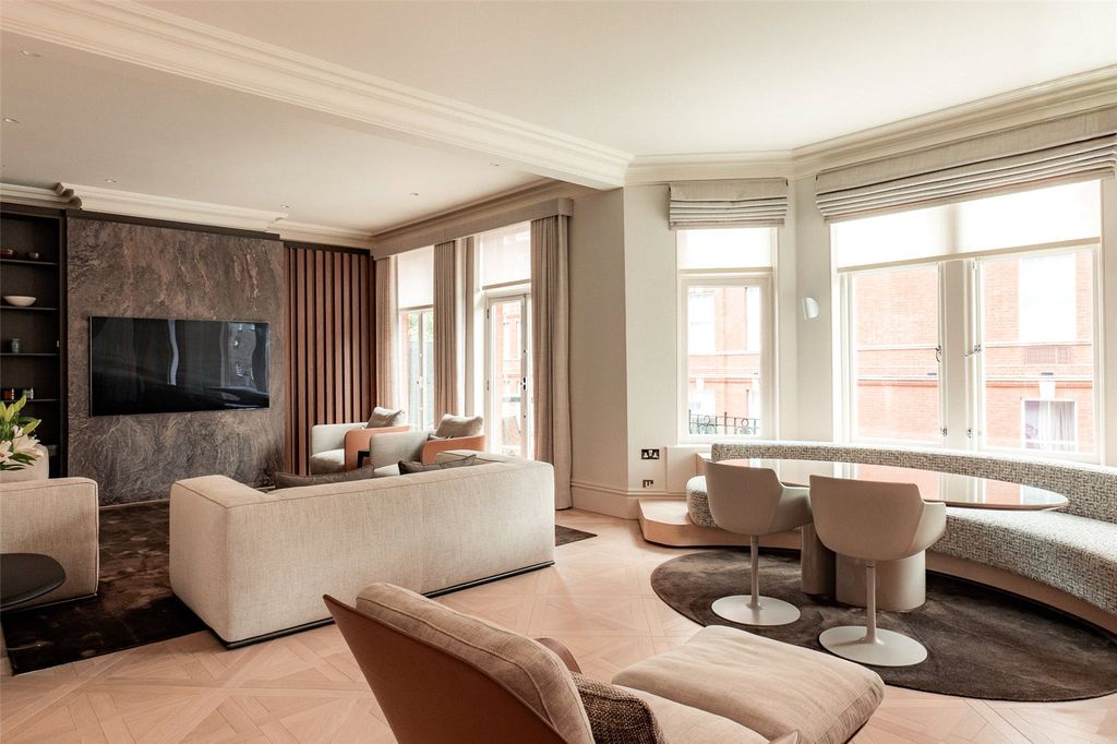 Property photo 1 of 16 Reception Room