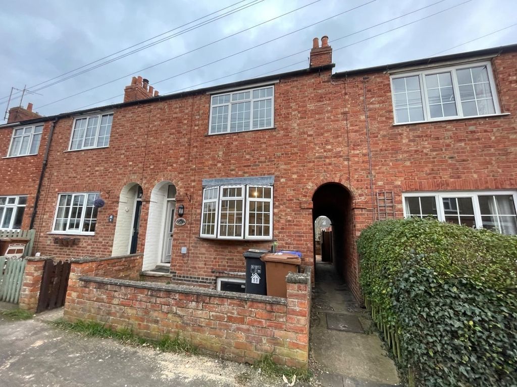 Property photo 1 of 11 Front