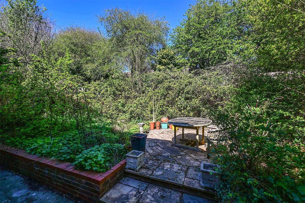 Property photo 2 of 14 Picture No. 12