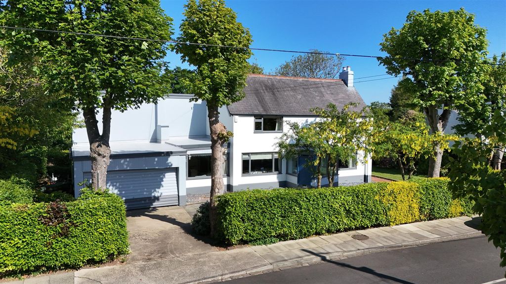 Property photo 1 of 41 Dji_20250520163945_0114_D.Jpg