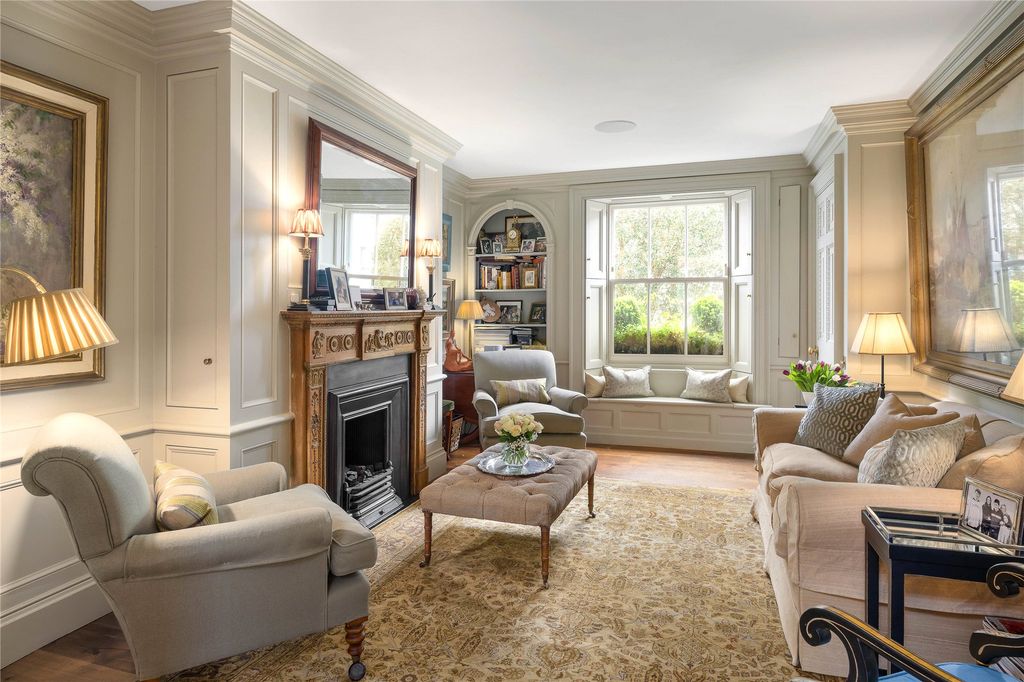 Property photo 2 of 9 Drawing Room