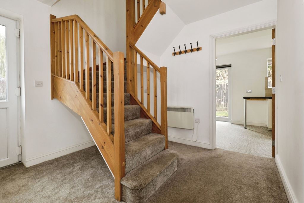 Property photo 3 of 25 Pbox-Img.Jpg