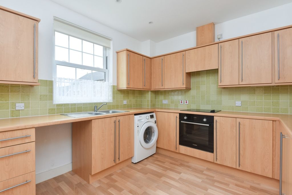 Property photo 3 of 12 3785435