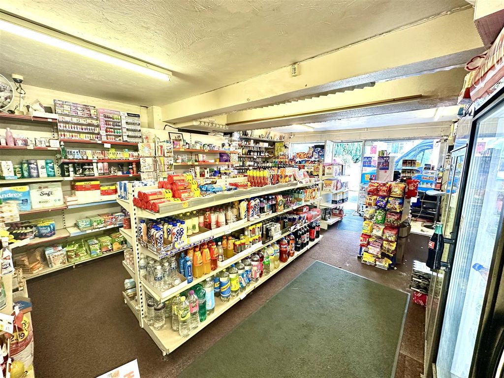 Property photo 2 of 10 The Retail Premises