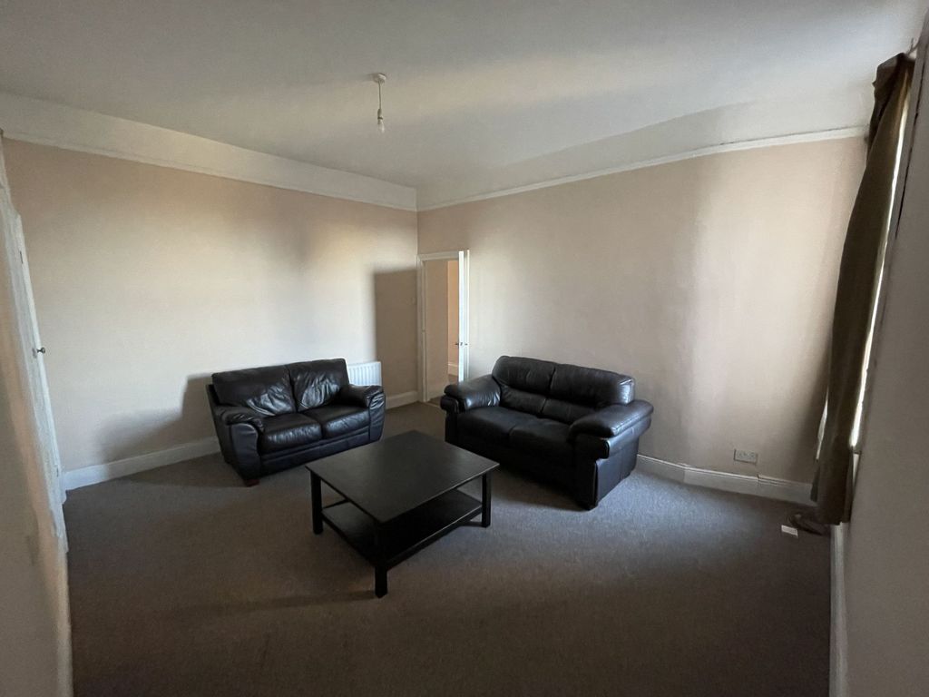 Property photo 2 of 7 Spacious Living Room With Two Leather Sofas, Centr...
