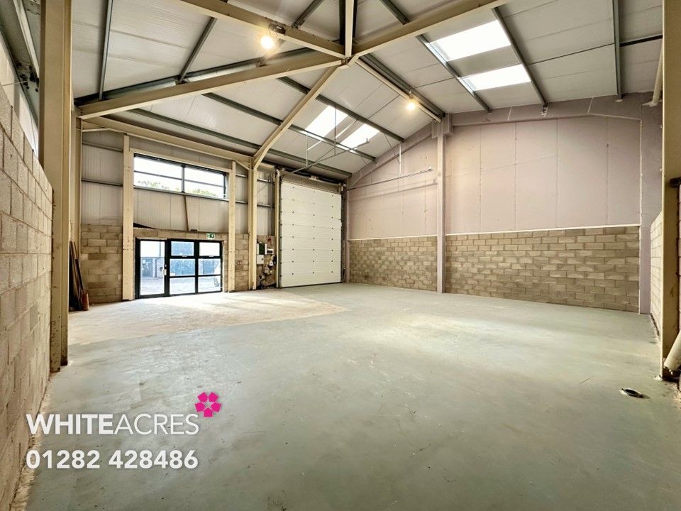 Property photo 3 of 7 Photo 14