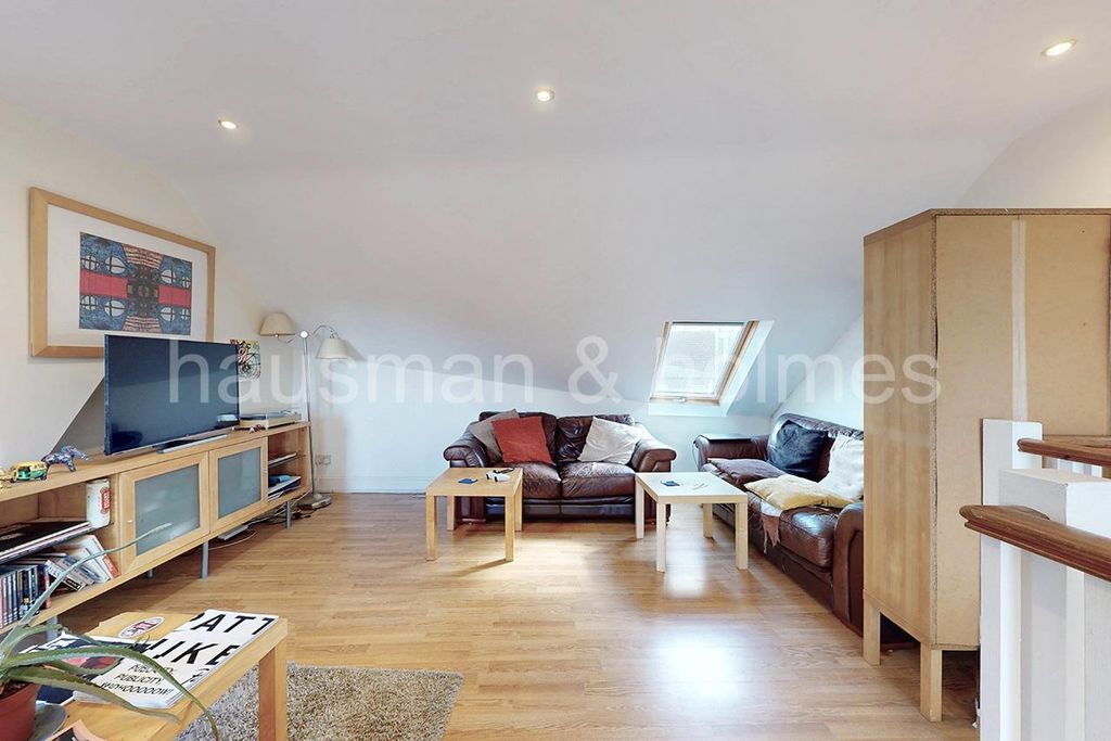 Property photo 1 of 16 W06.Jpg