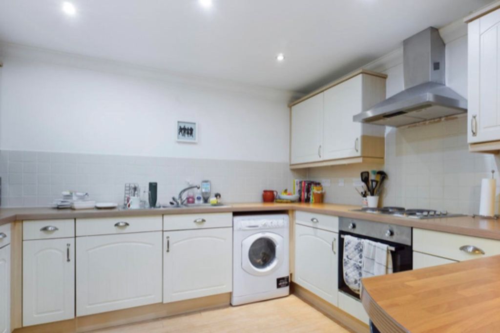 Property photo 3 of 9