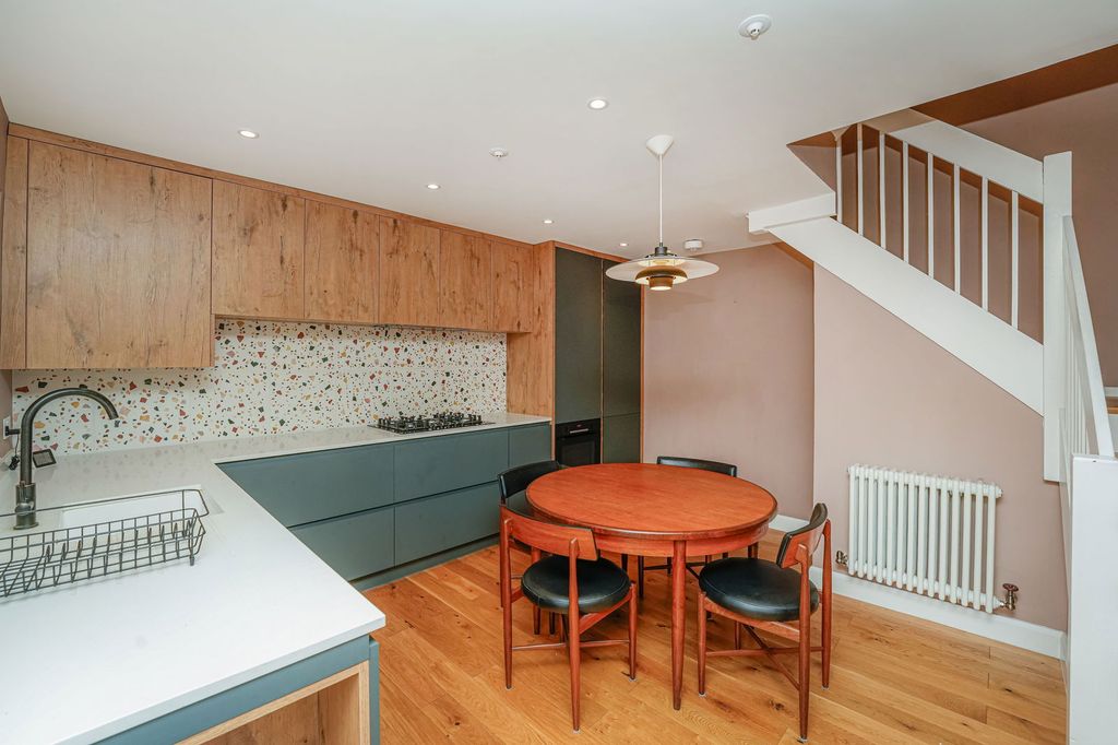 Property photo 1 of 24